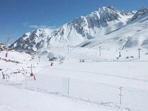 Snow and ski sports