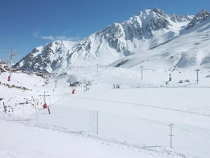 Snow and ski sports