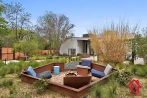Relaxing Fire Pit with 4 seats