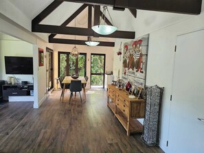 Open plan dining and lounge area
