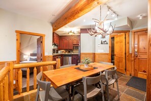 Dining area: Seats six people