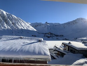 View (1)