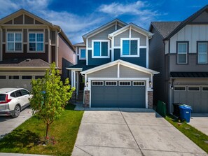 Single Detached home with garage parking