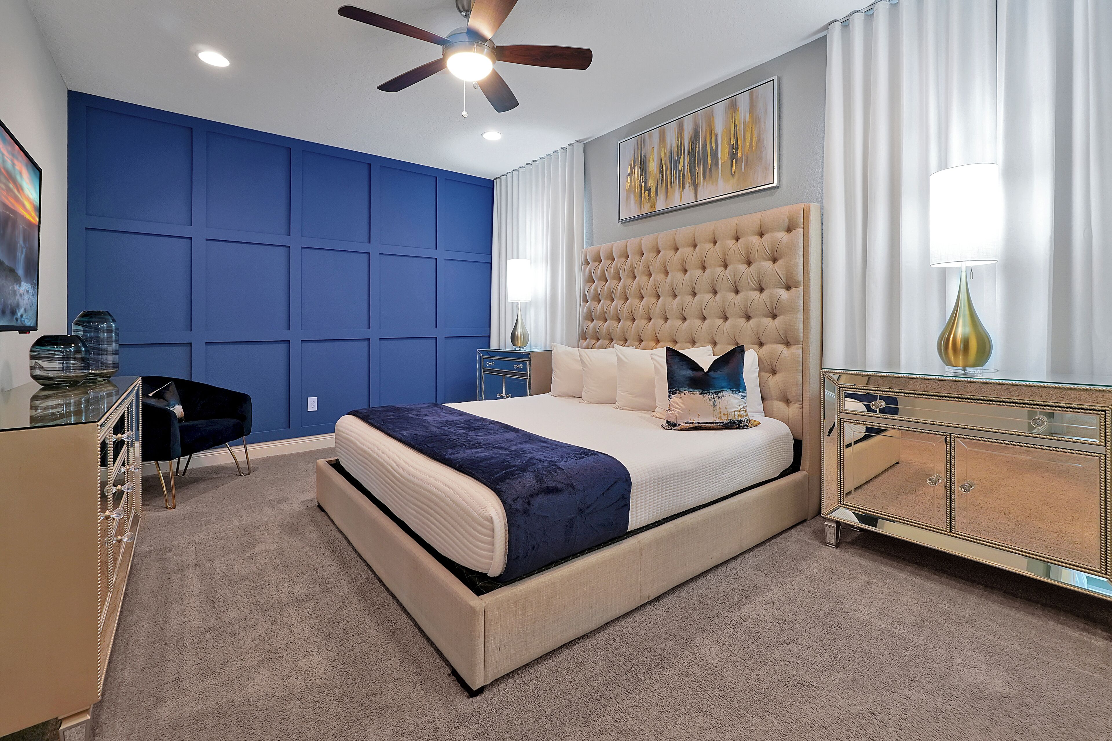 NEWLY RENOVATED!/ Edge of Paradise Villa /5BR/2 En-Suite