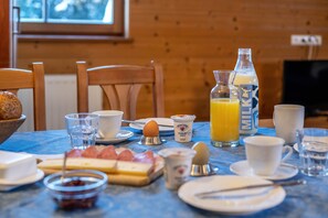 Breakfast meal
