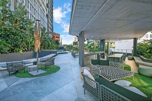 Daybeds, undercover dining and a barbeque in the common areas are perfect for entertaining or relaxing with friends and family 
