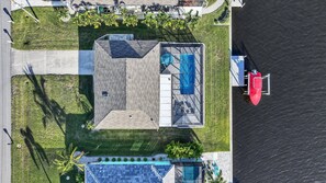 Lovely South Gulf Cove canal home