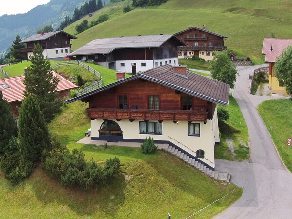 Extérieur maison de vacances [été]