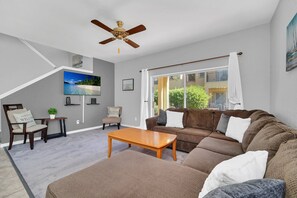 408MiramarAve_RegalPalms_14