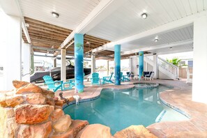 Lagoon style heated pool with Spa