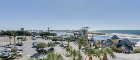 Destin Vacation Rental | 3BR | 3BA | 1,566 Sq Ft | Step-Free Access w/ Elevator