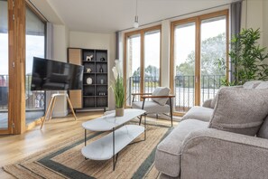 11 Flat12 25Lockton