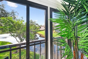 Lanai (2)
