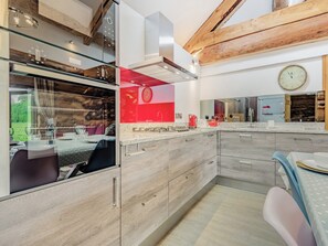 Kitchen/diner | Hollacombe Lodge, Hollacombe, near Crediton
