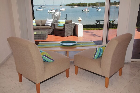Relaxing nook, enjoy the views.