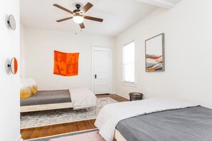 One bedroom with 2 queen beds