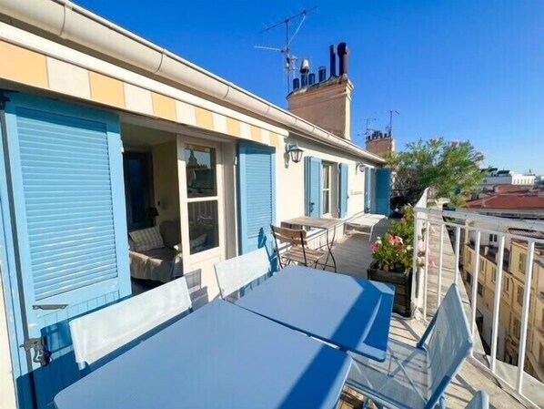 terrace