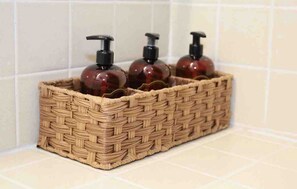 Bathroom amenities