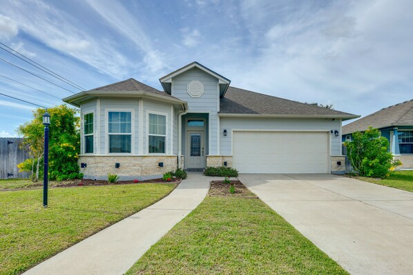 Fulton Vacation Rental | 3BR | 2BA | 1,882 Sq Ft | 1 Step to Enter