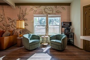 Morning coffee in the breakfast nook - main house