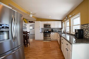 Additional view of kitchen