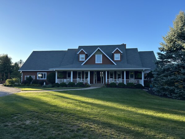 Welcome to our home! Enjoy the peace and quiet!