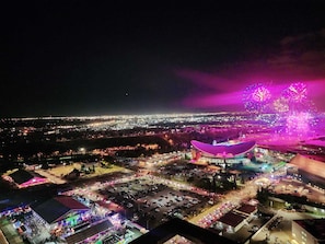The BEST views in Calgary! Watch the fireworks of "The Greatest Outdoor Show On Earth" from your balcony on the 35th floor overlooking the Stampede grounds with amazing outdoor concerts and venues! Book your Stampede stay now from JULY 4-13th, 2025!