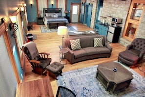 Spacious living room