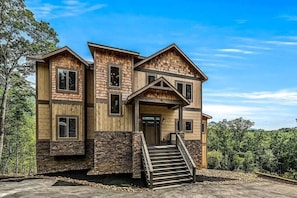 Revetta Retreat's Exterior