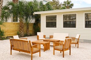 Outdoor Seating Oasis: Lounge and Relax Surrounded by Nature's Beauty in Our Cozy Outdoor Spaces