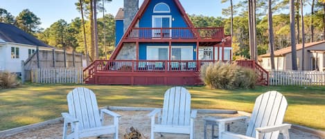 Scotland Vacation Rental | 3BR | 2BA | Stairs Required | 1,644 Sq Ft