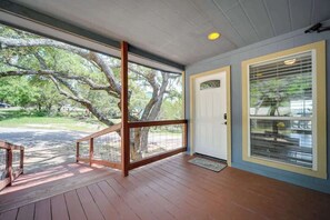 Welcome to Canyon Springs Cove!