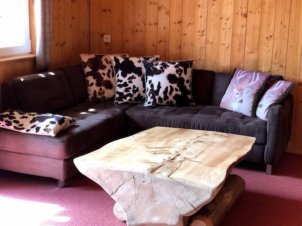 Ferienwohnung Wilde Orchidee, 94qm, 2 Schlafzimmer, max. 6 Personen-Sofaecke Wilde Orchidee