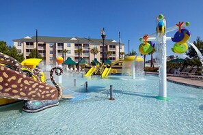 svo5601po-120194-Horizontal-image-of-Splash-Cover-interactive-water-area-on.png