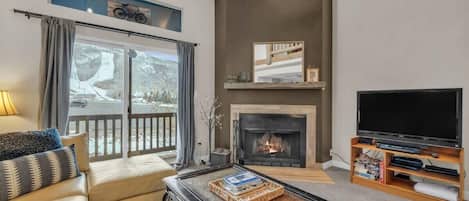 Adventure awaits from this 2-bedroom condo that is located just a 10-minute walk to the base of Park City Mountain Resort.