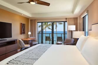 Lahaina Beach Getaway Destination! Steps from Ka'anapali Surf Club, Pool