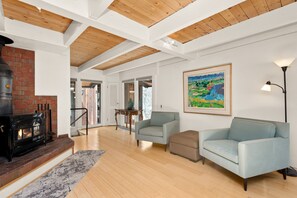 Living Room And Fireplace