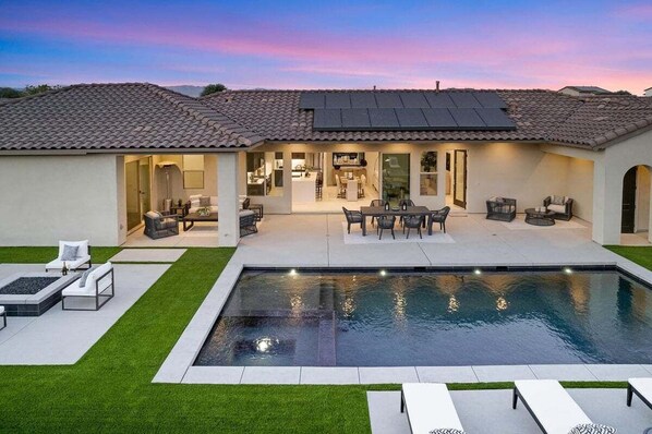 Welcome to Vista Santa Rosa, a modern desert oasis spanning 1,773 sq. ft, featuring 3 bedrooms and 2.5 bathrooms!