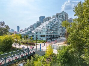 Riverside property, next to the Bow River & walking trails