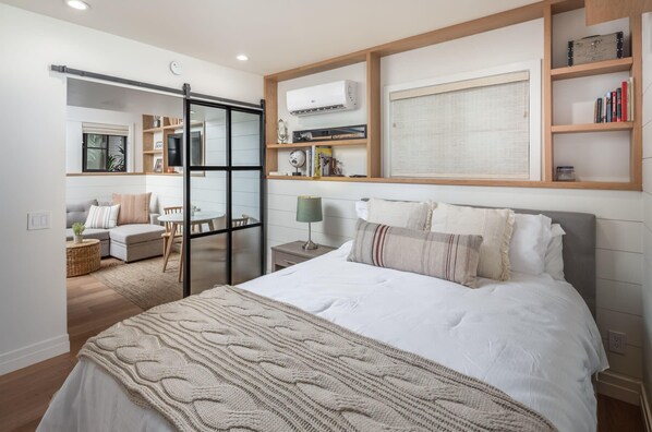 Sleep comfortably on the queen size bed.