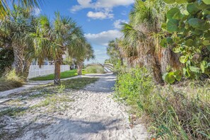Beach access path