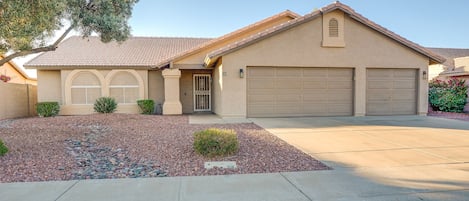 Peoria Vacation Rental | 3BR | 2BA | Half Step Required | 1,692 Sq Ft