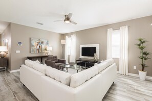 LivingRoom-2