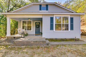 House Exterior | Covered Porch