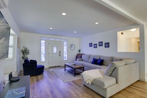 Living Room | Full Sleeper Sofa | Main Floor | Smart TV