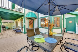 Private Multi-Level Deck | Gas Grill | Dining Area