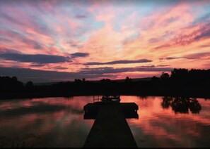 Amazing sunrise over the pond/dock at Redmond Chalet!