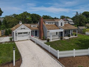 Front aerial view of Sweet Oyster