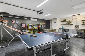 Spielezimmer