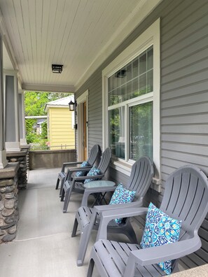 Spacious front porch to relax on!